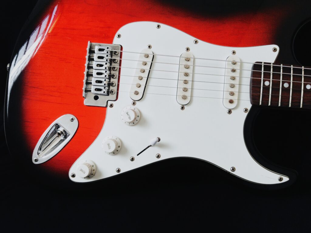 Strat style electric guitar